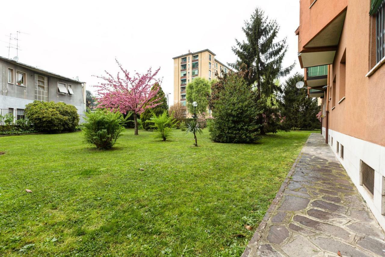 Renewed Balcony Flat With Green Garden Mailand Exterior foto